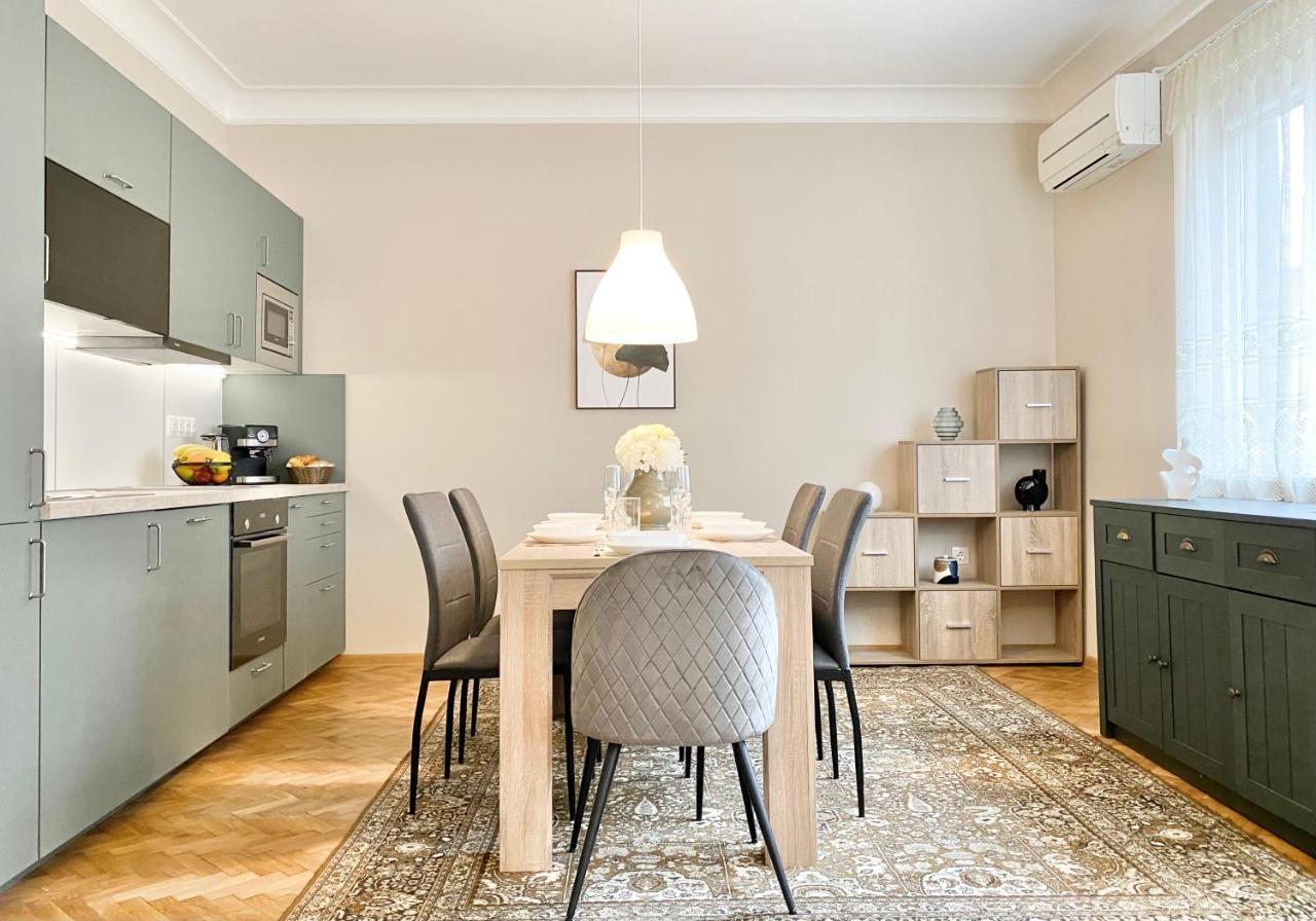 Top Centre Sofia Apartment For 6 Guests المظهر الخارجي الصورة