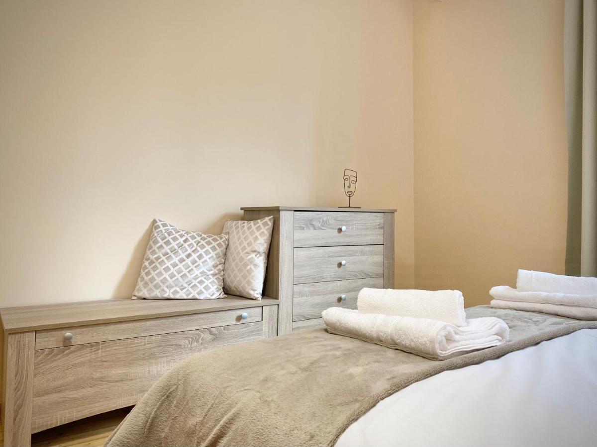 Top Centre Sofia Apartment For 6 Guests المظهر الخارجي الصورة
